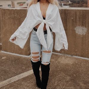 Raw hem white tie front cropped top